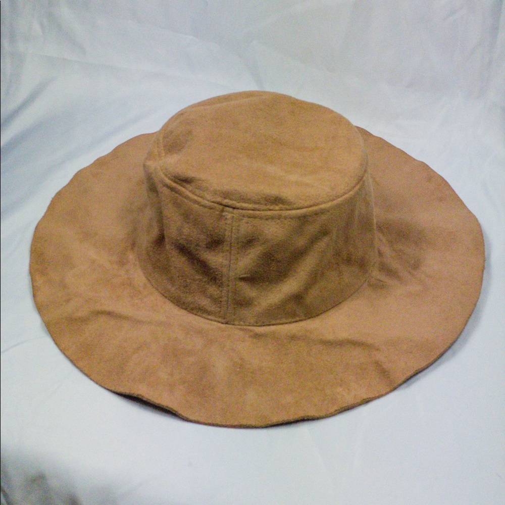 Tan, suede, floppy Sun hat.